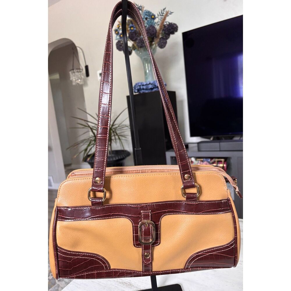 VTG Carryland Two-Tone Brown Triple Organizer Shoulder Bag